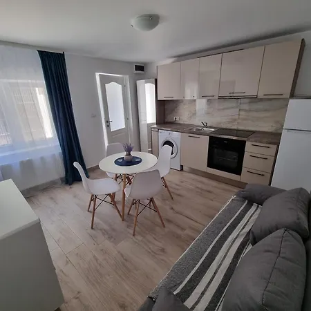 Apartment Sonia 2 La Curte