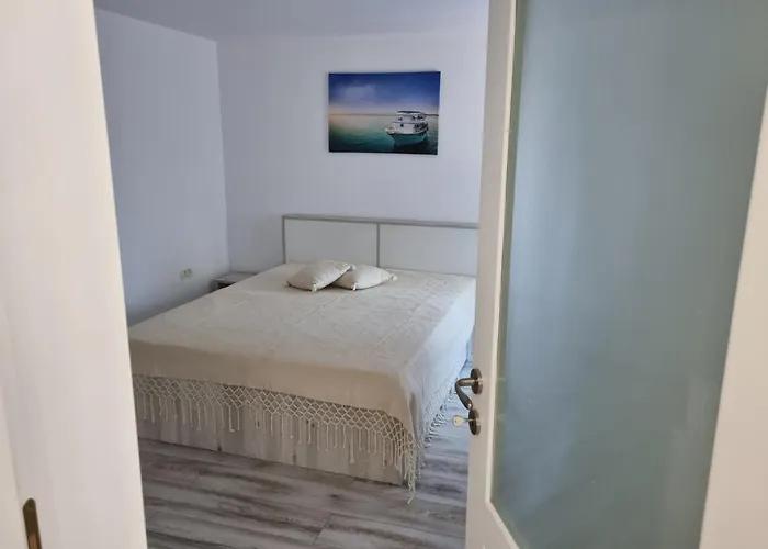 Sonia 2 La Curte * קונסטנצה